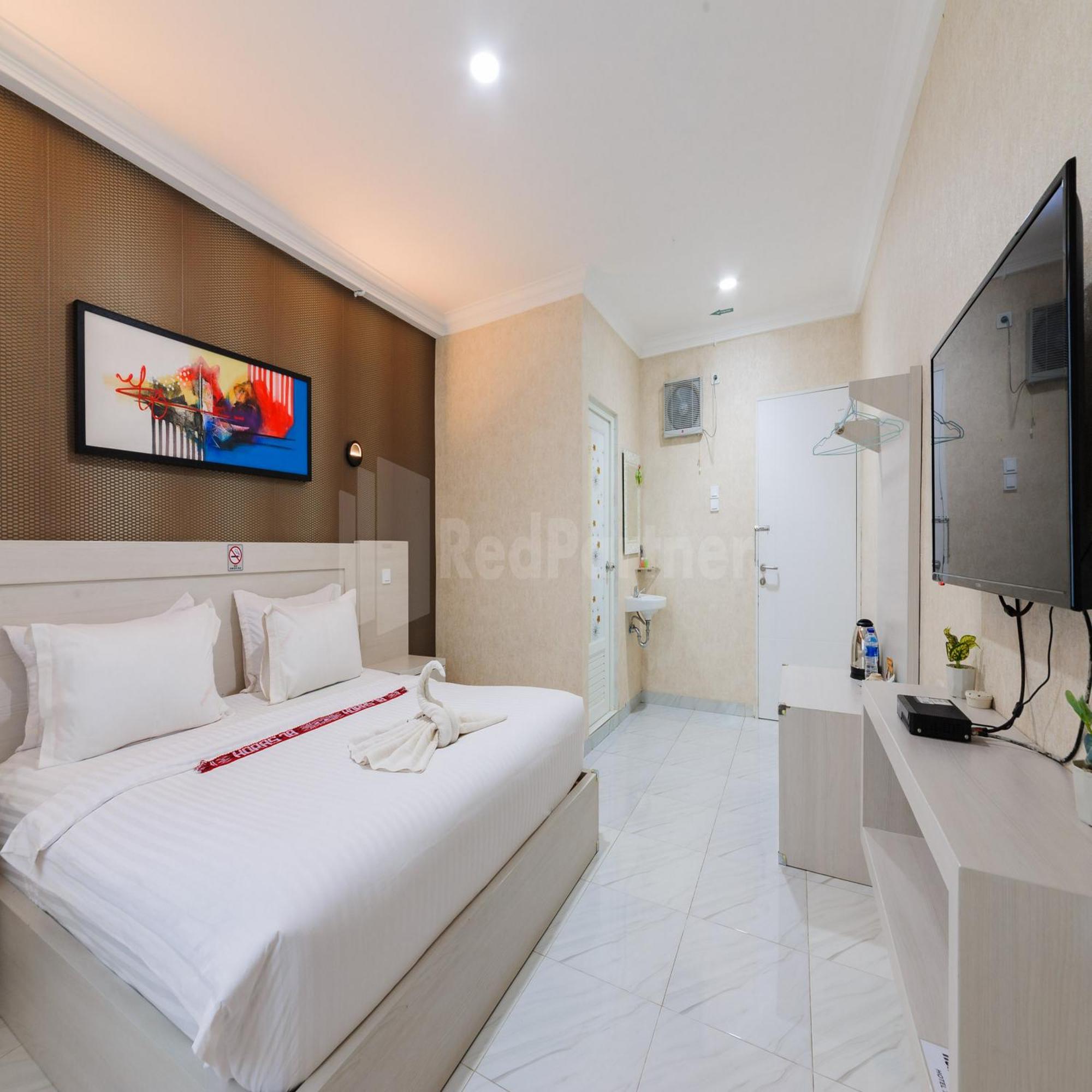 Wisma Sedayu RedPartner Hotel Prapat Bagian luar foto